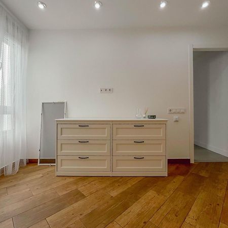 Stylish Apartment In Санта-Пола Екстер'єр фото